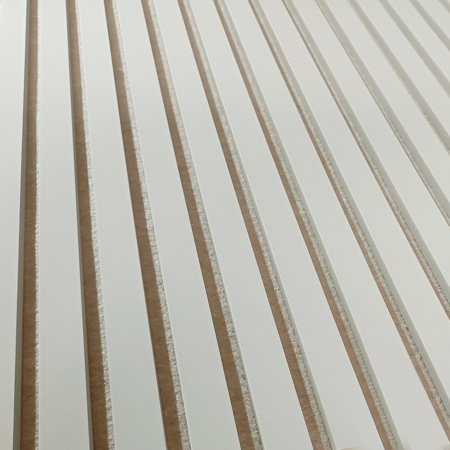 Nieuw! Akoestische wandpanelen - 280 x 60 x 2.2 cm - Beige mat op Beige vilt - Lattenwand - Akupanel - 3 zijdig